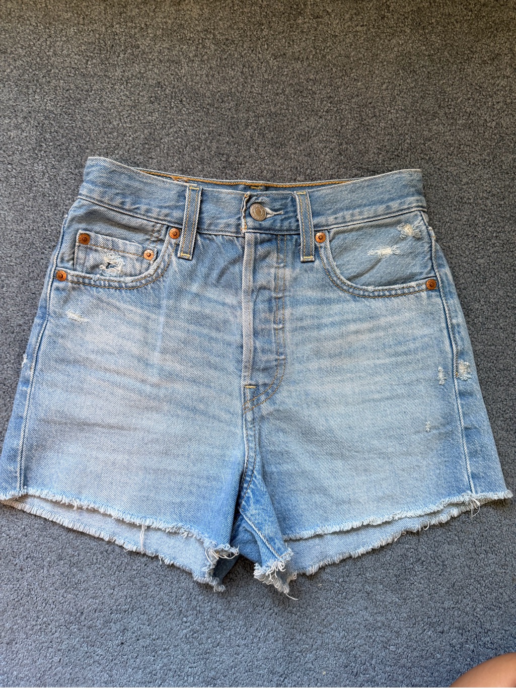 Levi's Light Denim Ribcage Jean Short